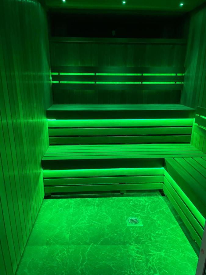 Ashbys Deluxe Studios With Spa Included Portsmouth Exterior photo